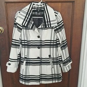 iZ Byer Plaid Winter Coat